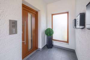 PROVISIONSFREI - Top modernisiertes 3-Parteienhaus mit Garten in hervorragender Lage – Die vollständige Adresse der Immobilie erhältst du vom Anbieter., 85435 Erding – Vorschaubild 8