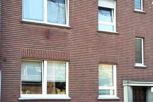 KR-Königshof: Gepflegtes 2 Parteienhaus, Wohnung EG u. Garten zum selber nutzen, 1. /2. OG vermietet – Krefeld – Vorschaubild 11