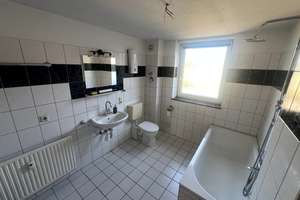 Helle 3,5-Zimmer-Dachgeschosswohnung mit Balkon in Duisburg-Hamborn – Markgrafenstr. 3, 47166 Obermarxloh, Duisburg – Vorschaubild 16