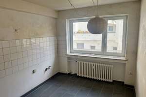 Modernisierte 3-Zimmer-Wohnung mit Loggia, Garage & großem Potenzial in Köln Sülz – Nikolausstraße 125, 50937 Sülz, Köln – Vorschaubild 14