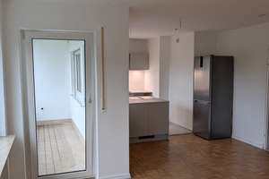Geschmackvolle 2 Zi. Maisonette-Wohnung mit Balkon und Einbauküche in Wiesbaden – Die vollständige Adresse der Immobilie erhältst du vom Anbieter., 65191 Bierstadt, Wiesbaden – Vorschaubild 3