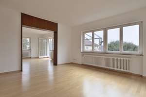 4-Zimmer-Wohnung mit grosszügigem Südbalkon - ruhig und stadtnah wohnen - – Die vollständige Adresse der Immobilie erhältst du vom Anbieter., 70174 Relenberg, Stuttgart – Vorschaubild 5