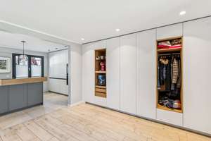 „Haus-im-Haus“ über 3 Etagen mit Garten in Düsseldorf - Niederkassel – 40547 Niederkassel, Düsseldorf – Vorschaubild 2