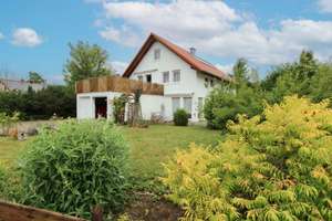 Schönes 2-Familienhaus mit  großem Garten und zahlreichen Parkmöglichkeiten – Die vollständige Adresse der Immobilie erhältst du vom Anbieter., 78737 Fluorn-Winzeln – Vorschaubild 6