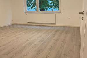 Helle, modernisierte 2-Zimmer-Wohnung mit Balkon in zentraler Lage von Köln-Nippes – Neusser Straße 170, 50733 Nippes (Ortsteil), Köln – Vorschaubild 4