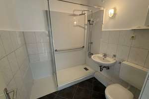 nur mit WBS : Helle  2 Zimmer Wohnung in Düsseldorf Vennhausen mit Fernblick über Düsseldorf – Zwickauer Straße 25, 40627 Vennhausen, Düsseldorf – Vorschaubild 12