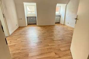 Schöne 2-Zimmer Wohnung am Marktplatz