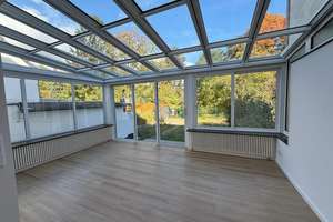 Neuwertige 5-Zimmer Doppelhaushälfte mit Garage und großem Garten in Oberursel (Taunus) – Pfingstweidstraße 53, 61440 Oberursel (Taunus) – Vorschaubild 9