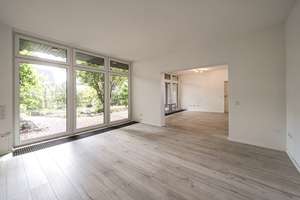 Ansprechender Bungalow
mit großem Gartengrundstück – Die vollständige Adresse der Immobilie erhältst du vom Anbieter., 26123 Ohmstede, Oldenburg (Oldenburg) – Vorschaubild 3