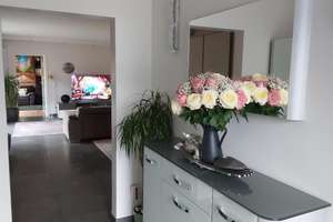 Freistehender Bungalow mit Garten, Garage und    großzügigem Untergeschoss in Düsseldorf-Urdenbach – 40593 Urdenbach, Düsseldorf – Vorschaubild 8