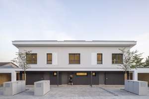 Neubau-Reiheneckhaus mit schönem Ausblick in Nittendorf – Am Nickelberg 22b, 93152 Nittendorf – Vorschaubild 1
