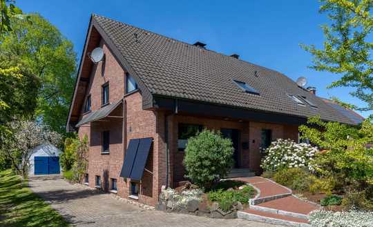 Familienfreundliche Doppelhaushälfte in ruhiger Lage von Selm mit Wintergarten, Garten und Garage