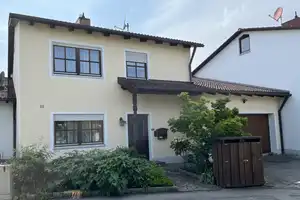 Reihenmittelhaus mit Wintergarten für die große Familie in 85469 Walpertskirchen – Ahornstr. 5, 85469 Erding (Kreis) – Vorschaubild 1