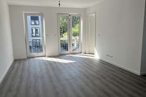 *Gemütliche 3 Zimmer mit Einbauküche für die kleine Familie* – Semmelweisstraße 22, 12524 Altglienicke, Berlin – Vorschaubild 8