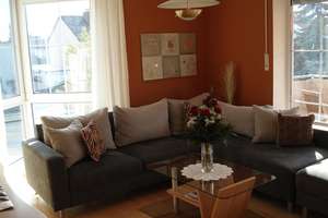 Schöne helle 3-Zimmer Wohnung mit Glaserker, von Privat – Regensburgerstraße 75, 85055 Nordost, Ingolstadt – Vorschaubild 2