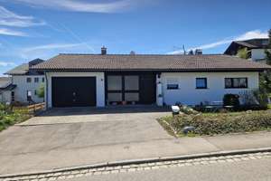 Viel Platz - viele Möglichkeiten
Freistehendes Wohnhaus in Röthenbach – Die vollständige Adresse der Immobilie erhältst du vom Anbieter., 88167 Röthenbach (Allgäu) – Vorschaubild 4