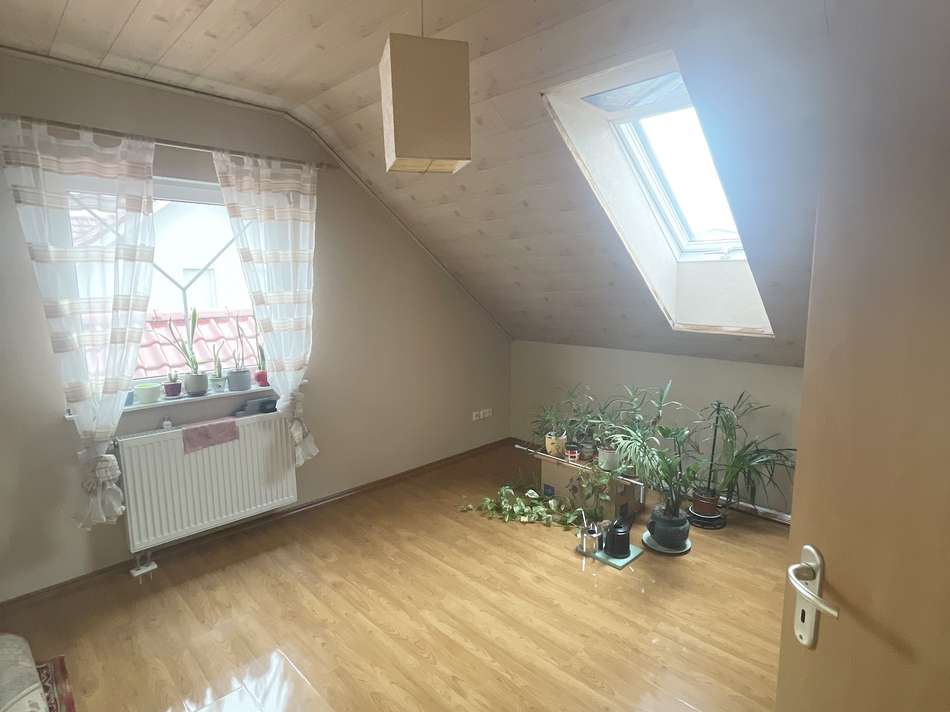 1. Schlafzimmer DG