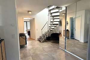 Einmalige Maisonette-Wohnung in bester Lage || 4-Zimmer || Tiefgarage – Die vollständige Adresse der Immobilie erhältst du vom Anbieter., 50859 Widdersdorf, Köln – Vorschaubild 2