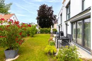Modern + neuwertig + 5 Zimmer - DHH mit Süd/West-Garten in ruhiger Lage – Die vollständige Adresse der Immobilie erhältst du vom Anbieter., 81827 Waldtrudering, München – Vorschaubild 2