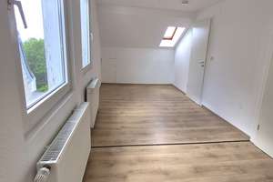 Schöne Dachgeschoßwohnung mit 2 Zimmern in Wuppertal Langerfeld – Schwelmer Straße 109, 42389 Langerfeld-Beyenburg, Wuppertal – Vorschaubild 3