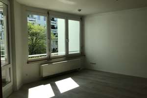 Traumhaft schön -  2Raum mit Balkon + herrlichem Pool – Putbuser Weg 14, 1109 Klotzsche (Stadtteil), Dresden – Vorschaubild 14