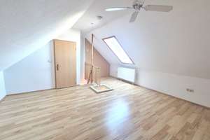 Exklusives Wohnen über den Dächern des Kaßbergs - Frisch sanierte 3-Raum-Maisonette mit traumhaften  – Willy-Reinl-Straße  12, 9116 Altendorf, Chemnitz – Vorschaubild 4