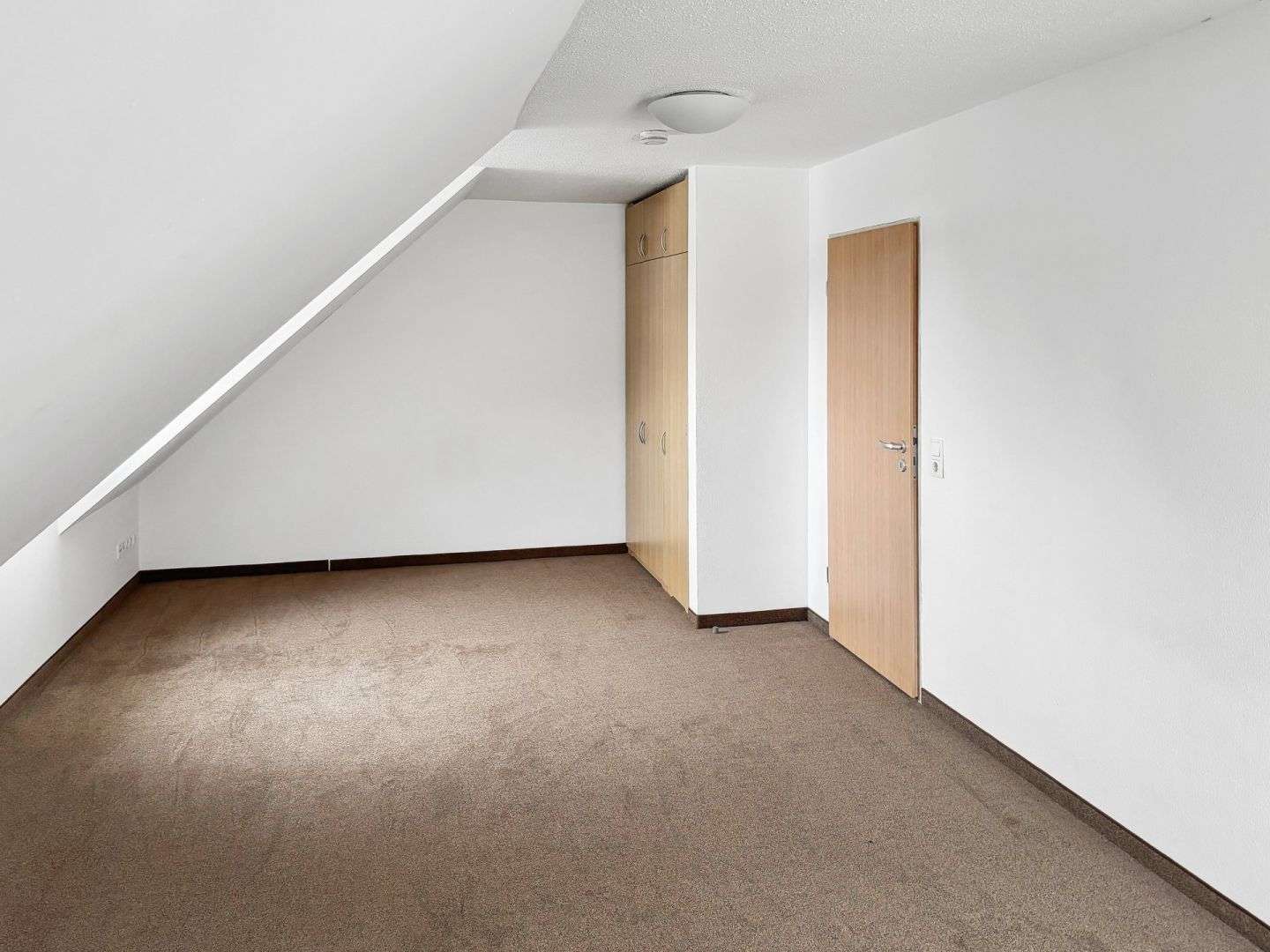 Immobilie in Kulmain - Attraktive Doppelhaushälfte zum Eigenbezug oder als Kapitalanlage in Kulmain - Bild 3