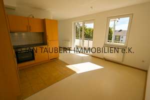 *** SONNIGER BALKON IN DER ENDETAGE*** - helle renovierte 2-Zimmer-Wohnung mit LIFT – Timmendorfer Straße 00, 22147 Rahlstedt, Hamburg – Vorschaubild 4