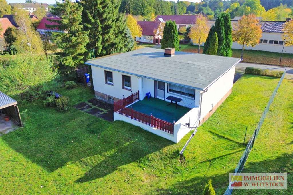 Immobilie in Wittstock/Dosse - Grundstück mit Einfamilienhaus in Seenähe - Bild 2