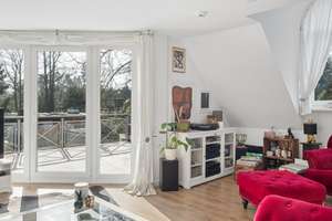 Großzügiges Wohnerlebnis: Modernisierte DG-Maisonette mit perfekter Sonnen-Ausrichtung! – Die vollständige Adresse der Immobilie erhältst du vom Anbieter., 22043 Marienthal, Hamburg – Vorschaubild 4