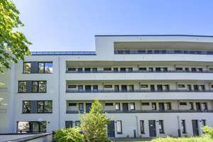 Hamburg-Altona - Helle & moderne 2 Zimmerwohnung mit Loggia und offener Küche – Holstenstraße 111, 22767 Altona-Altstadt, Hamburg – Vorschaubild 2