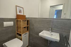 Traumhafte 3-Zimmer-Wohnung in den Karolinger Höfen mit Blick auf die Düssel – Merowingerstraße 30, 40223 Bilk, Düsseldorf – Vorschaubild 10