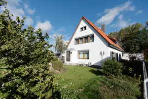 Energetisch saniertes Haus in ruhiger Lage! – Hannover – Vorschaubild 1