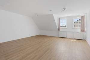 Umfangreich renovierte 2-Zimmer-Wohnung inkl. EBK in zentraler Lage von Mailing – Regensburger Straße 284, 85055 Mailing, Ingolstadt – Vorschaubild 2