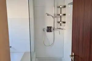 Begehrte Wohnlage: Dreifamilienhaus in Leinfelden, 4-Zi-Erdgeschosswohnung mit Garten frei – Esslingen (Kreis) – Vorschaubild 9