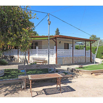 Chalet zum Verkauf auf rustikalem Grundstück in Torrent, Valencia