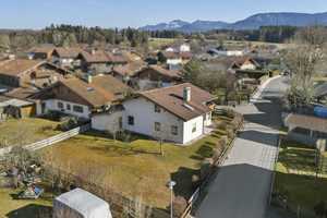 Geräumiges Einfamilienhaus mit Bergblick und großem Garten in ruhiger Lage – Rosenheim (Kreis) – Vorschaubild 22