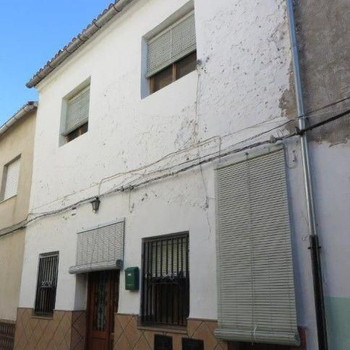 Verkauf eines Reihenhauses in CALLE SAN VICENTE 19 000 BAJ 19 Manuel ValenciaValència VERMIETET BIS 