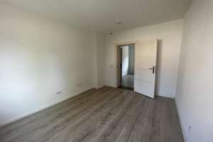 Ansprechende 2-Zimmer-Wohnung unweit der B76 – Lensahner Str. 2, 24143 Gaarden-Süd und Kronsburg, Kiel – Vorschaubild 3
