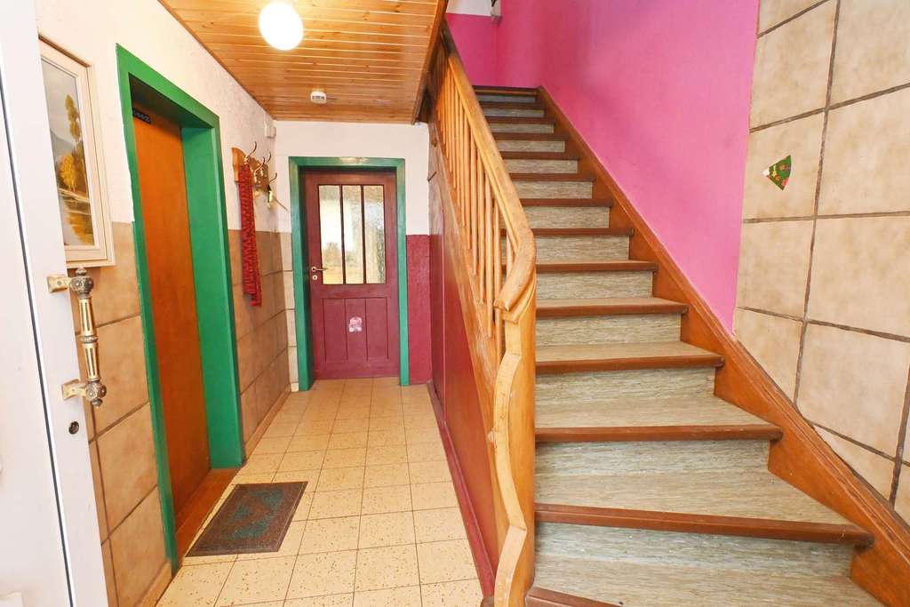 Immobilie in Pfullendorf - Ländlicher Traum mit viel Potenzial: Bauernhaus mit Scheunen & großzügigem Anwesen - Bild 3