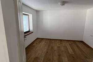 3-Zimmer Wohnung mit Einbauküche bei Obertaufkirchen – Die vollständige Adresse der Immobilie erhältst du vom Anbieter., 84419 Obertaufkirchen – Vorschaubild 8