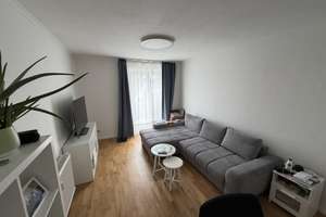 Nachmieter - Ruhige 2-Zimmer-Wohnung mit Balkon in Bestlage am Mangfallplatz – Nauplia Str. 25, 81547 Neuharlaching, München – Vorschaubild 9
