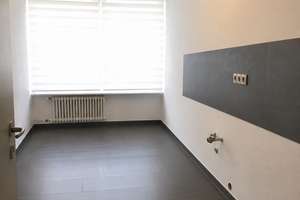 Provisionsfrei - Zuhause mit 3 Zimmern und 2 Balkonen (Wohnzimmer + Küche) in Köln-Neubrück – Andreas-Hermes-Straße 5, 51109 Neubrück, Köln – Vorschaubild 5