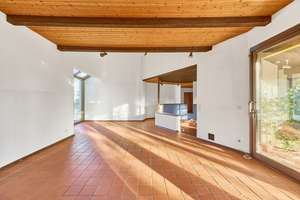 Architektenhaus mit zwei Wohneinheiten, Sauna, großem Grundstück und Waldrandlage zur Modernisierung – Die vollständige Adresse der Immobilie erhältst du vom Anbieter., 64289 Kranichstein, Darmstadt – Vorschaubild 8