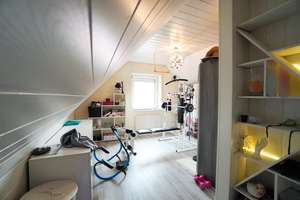 Luxuriöses Einfamilienhaus mit Garten, Wintergarten und Sauna in Paderborn – Die vollständige Adresse der Immobilie erhältst du vom Anbieter., 33100 Kernstadt, Paderborn – Vorschaubild 8