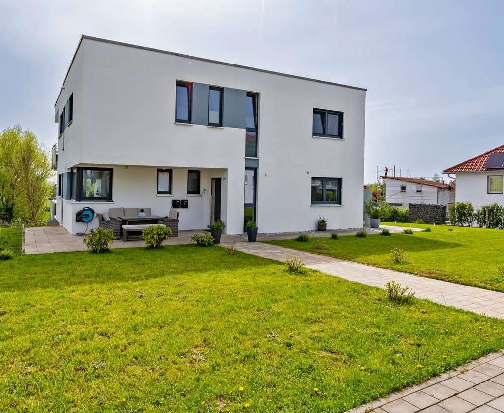 Immobilie in Alfdorf - Modernes Zweifamilienhaus mit traumhaftem Ausblick – großzügig, ruhig und naturnah wohnen - Bild 3