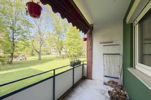 Renovierungsbedürftige 4-Zimmer-Wohnung mit Balkon in begehrter Weststadtlage – Die vollständige Adresse der Immobilie erhältst du vom Anbieter., 38120 Weststadt, Braunschweig – Vorschaubild 2
