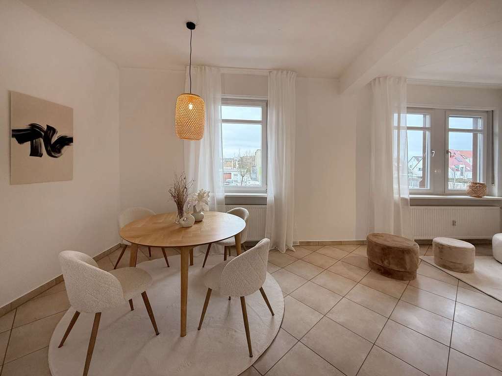 Immobilie in Ketsch - Großzügige 3,5-ZKB-Wohnung mit Balkon und Garage in begehrter Lage von Ketsch - Bild 2