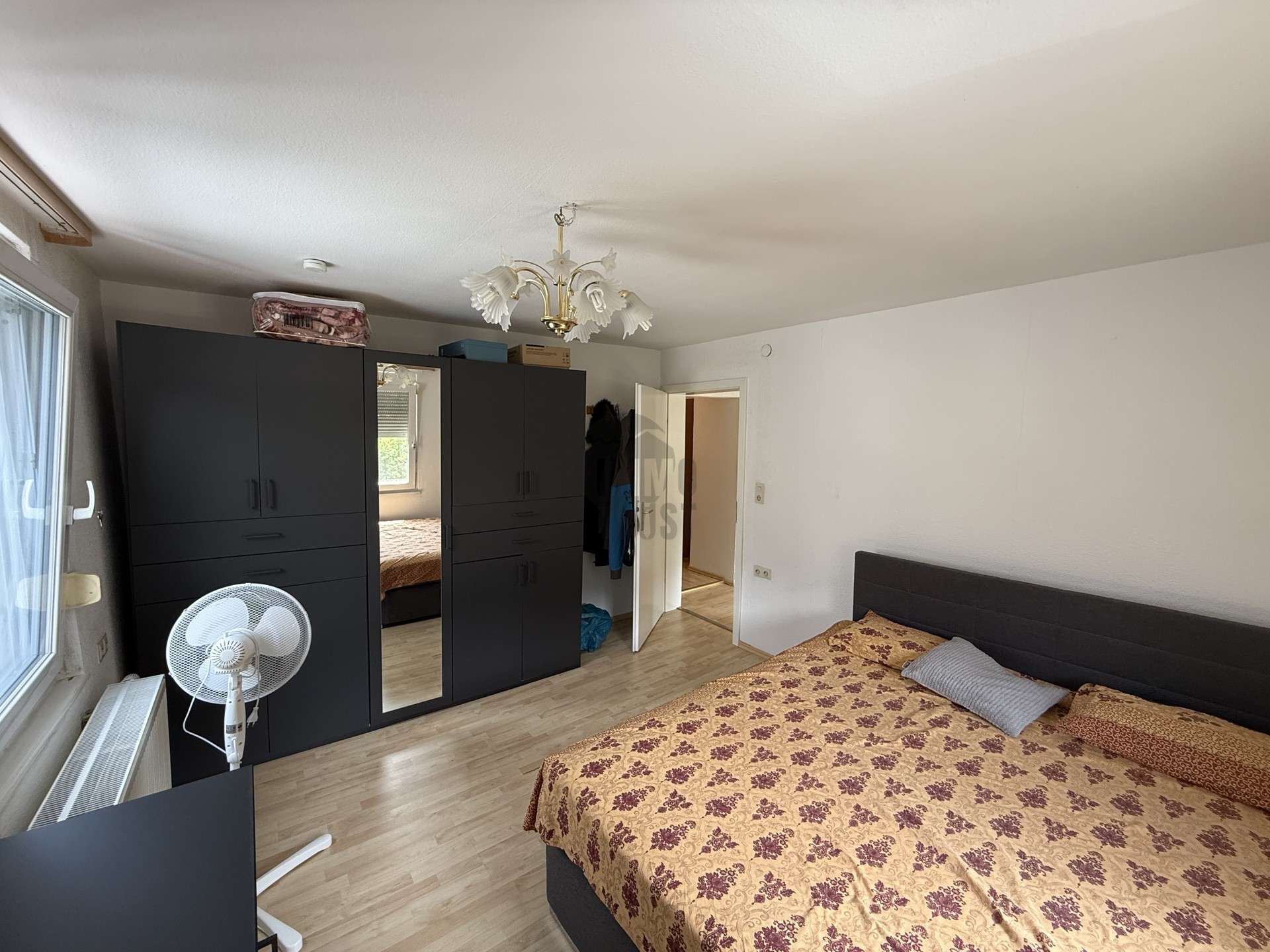 Immobilie in Schramberg - CHARMANTES LEBEN MIT MEHREREN WOHNUNGEN – PERFEKT FÜR INVESTOREN IN SCHRAMBERG - Bild 1