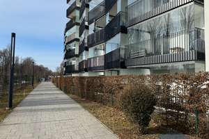 Neuwertige 2-Zimmer-Terrassenwohnung mit Wintergarten-Balkon, EBK und Tiefgarage in Top-Lage